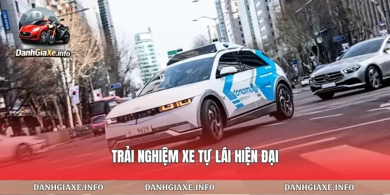 Trải nghiệm xe tự lái hiện đại